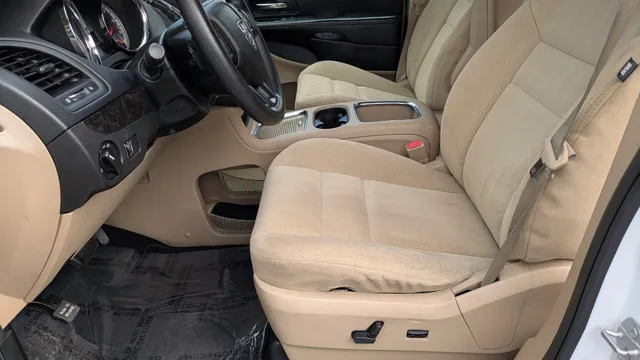 2015 Dodge Grand Caravan SXT - Photo 21