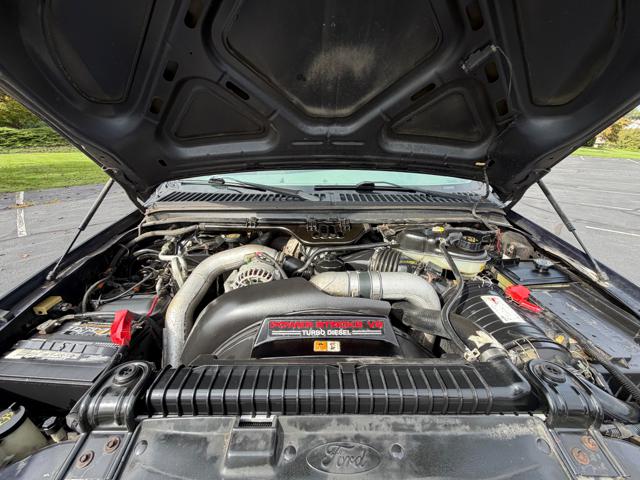 2004 Ford F-250 SD XLT Crew Cab 4WD