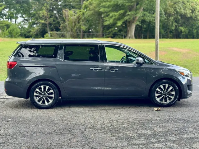 2015 Kia Sedona SX - Photo 4