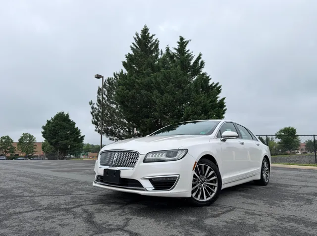 2017 Lincoln MKZ Select FWD's photo