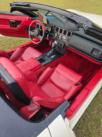 1987 Chevrolet Corvette - Photo 20