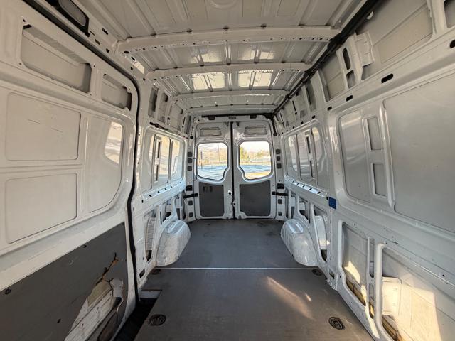 2014 Mercedes-Benz Sprinter 2500 High Roof 144-in. WB