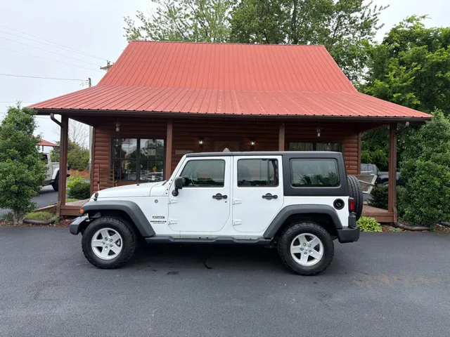 2017 Jeep Wrangler Sport's photo