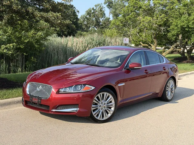 2013 Jaguar XF Base