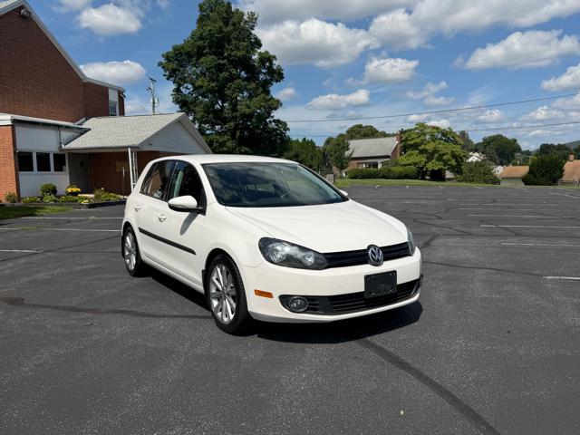 2014 Volkswagen Golf 2.0L 4-Door TDI