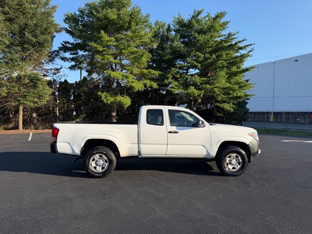 2017 Toyota Tacoma SR Access Cab I4 6AT 2WD