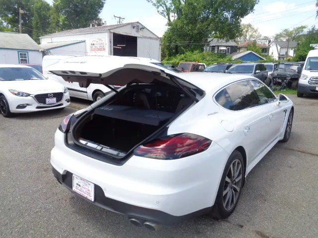 2015 Porsche Panamera S - Photo 12
