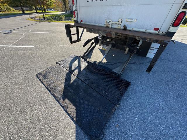 2015 Hino 195 Box truck