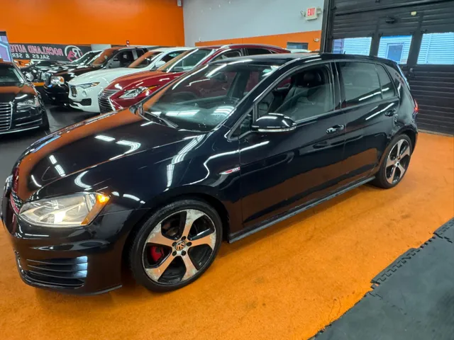 2015 Volkswagen Golf GTI SE photo 3