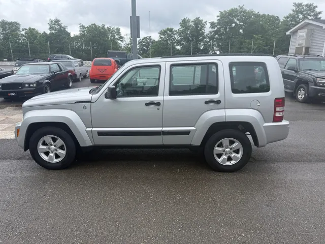 2010 Jeep Liberty Sport 4WD's photo