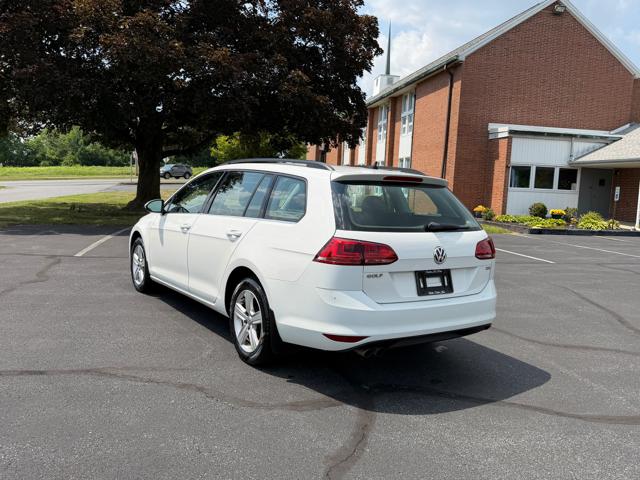 2015 Volkswagen Golf SportWagen TDI S