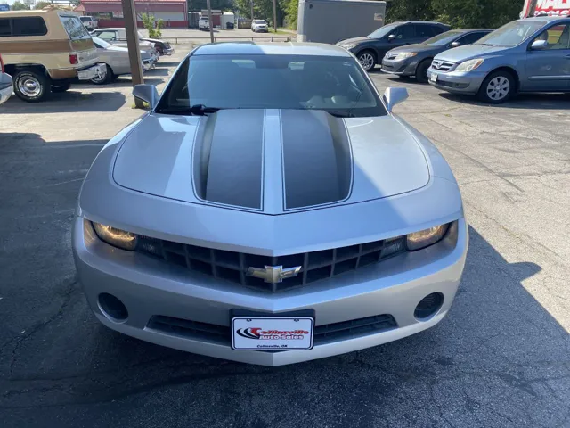 2011 Chevrolet Camaro LS photo 2