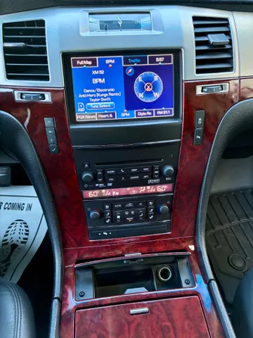 2012 Cadillac Escalade ESV Base - Photo 30