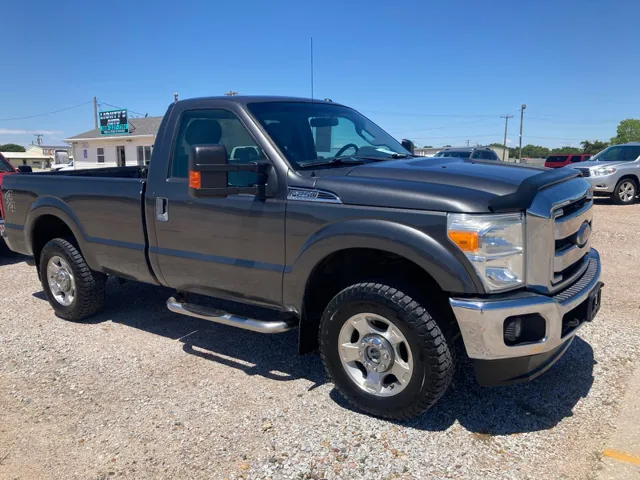 2016 Ford F-250 XLT 4x4 Regular Cab 8' Box's photo