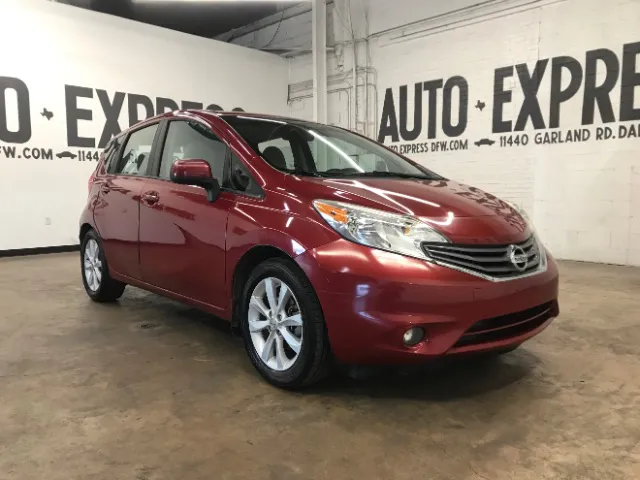 2014 Nissan Versa Note SV's photo