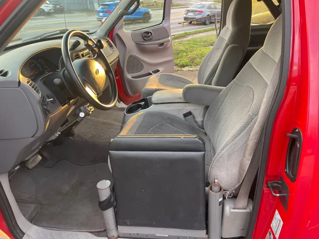 1999 Ford F-150 LARIAT - Photo 13