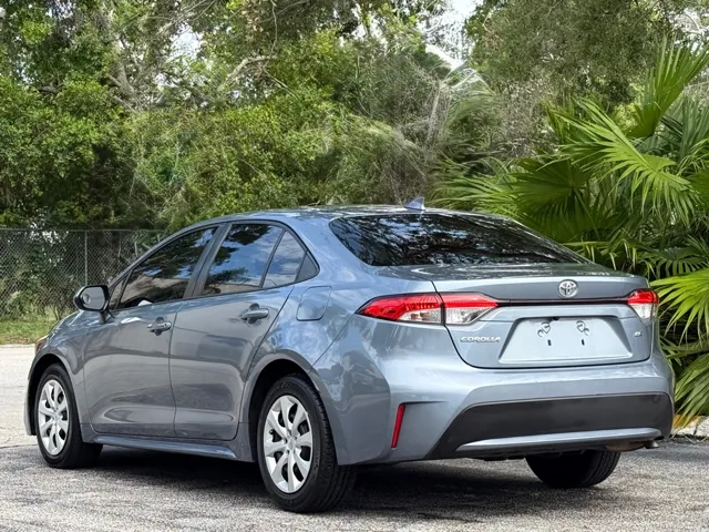 2020 Toyota Corolla LE - Photo 12