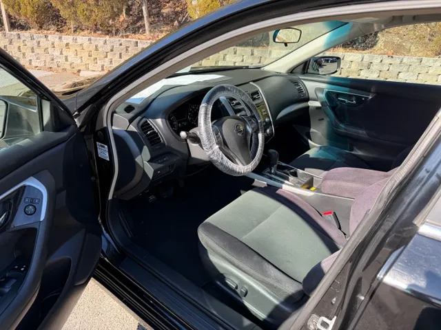 2013 Nissan Altima Sedan - Photo 17