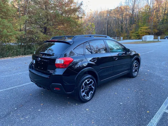 2016 Subaru Crosstrek 2.0i Premium photo 3