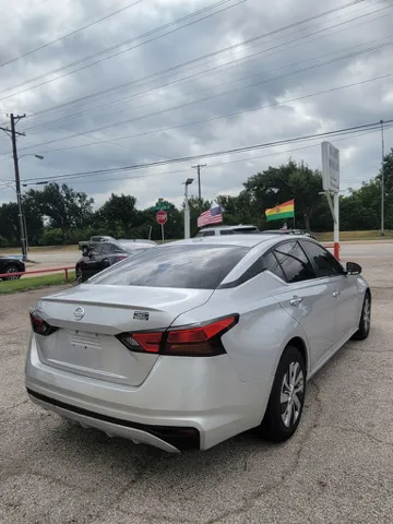 2019 Nissan Altima S - Photo 6