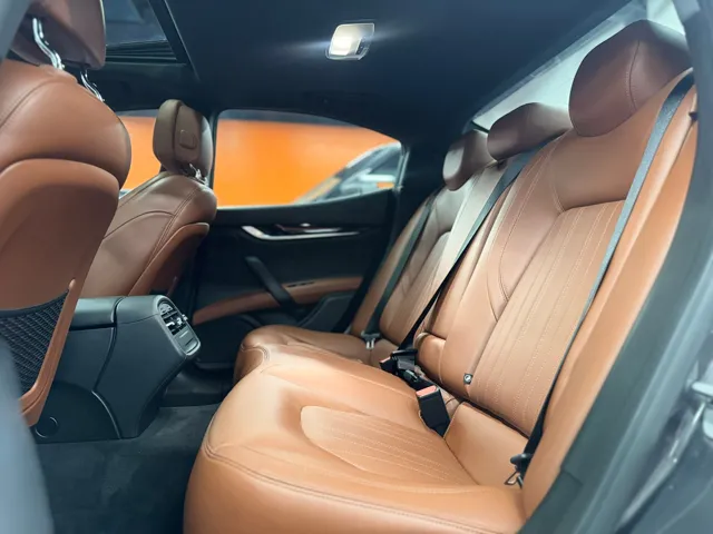 2017 Maserati Ghibli S - Photo 15