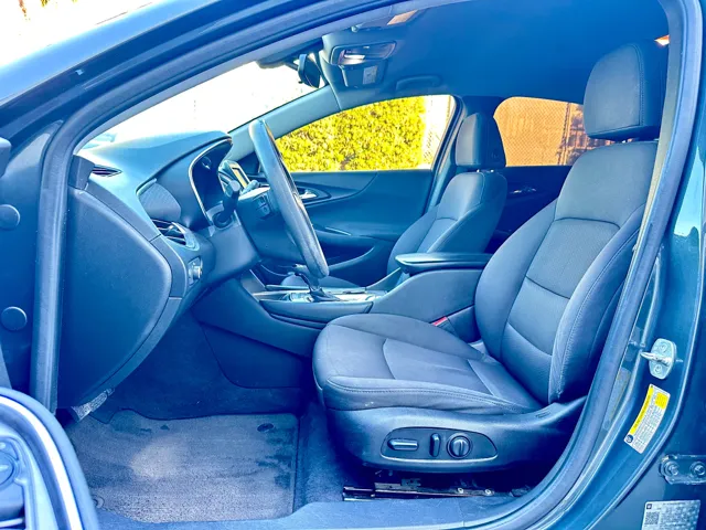 2018 Chevrolet Malibu 1LT - Photo 30