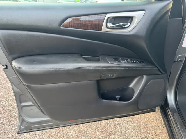 2015 Nissan Pathfinder SL - Photo 17