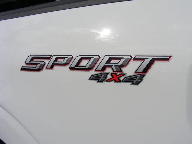 2023 Ford F-150 XLT - Photo 2