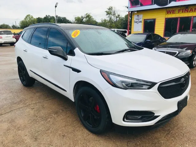 2021 Buick Enclave Essence's photo