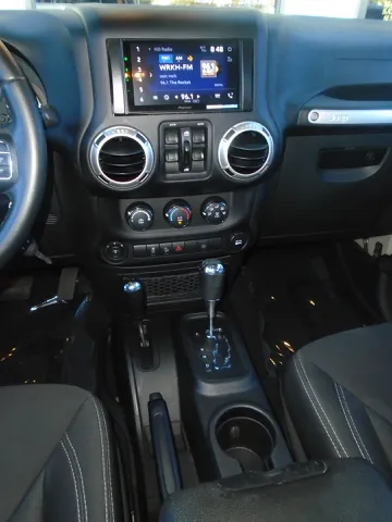 2017 Jeep Wrangler Unlimited Sahara - Photo 62