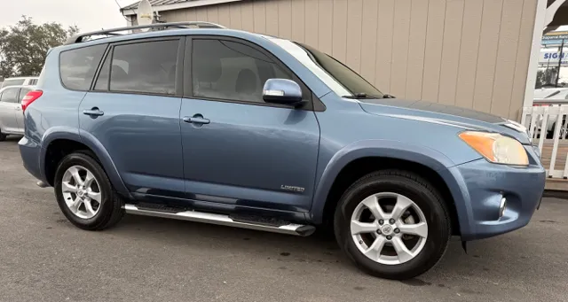 2012 Toyota RAV4 Limited's photo