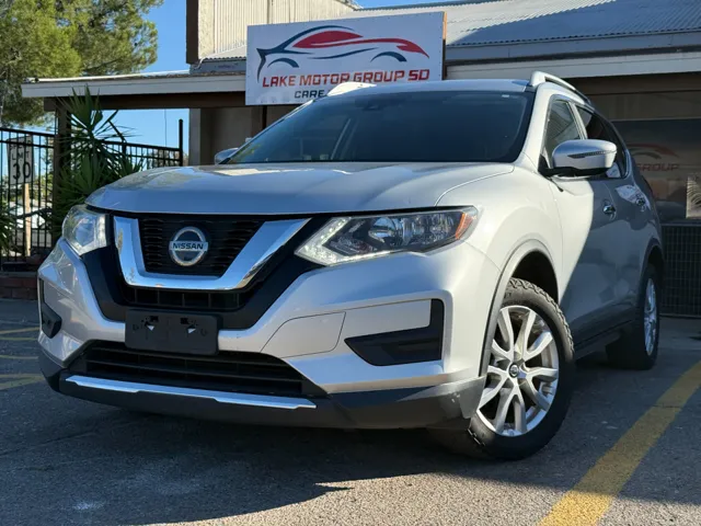 2020 Nissan Rogue SV FWD's photo