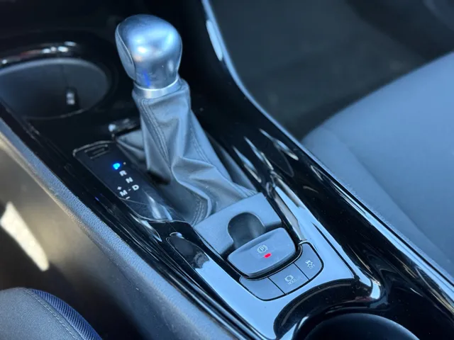 2021 Toyota C-HR XLE - Photo 31