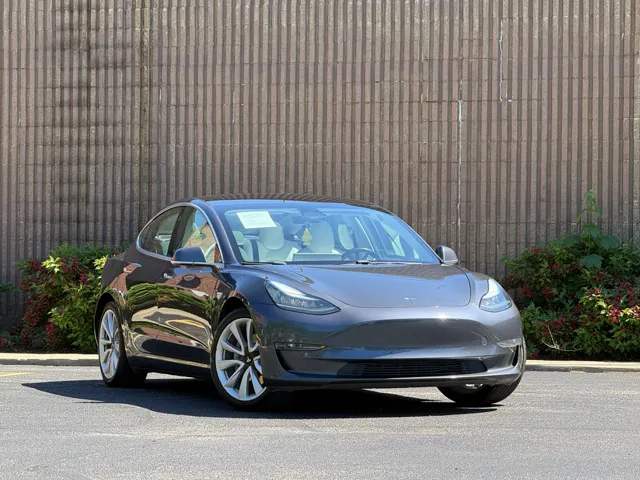 2018 Tesla Model 3 - Photo 13