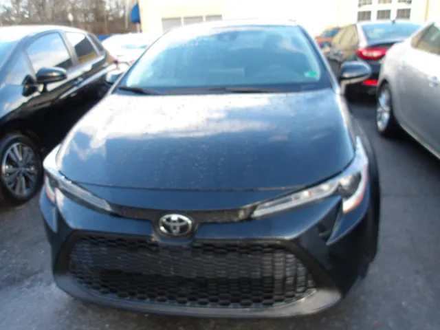 2022 Toyota Corolla LE's photo