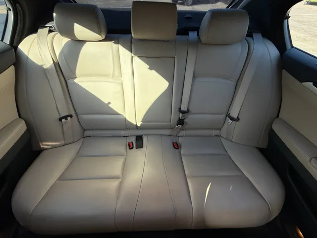 2012 BMW 5 Series 550i - Photo 31
