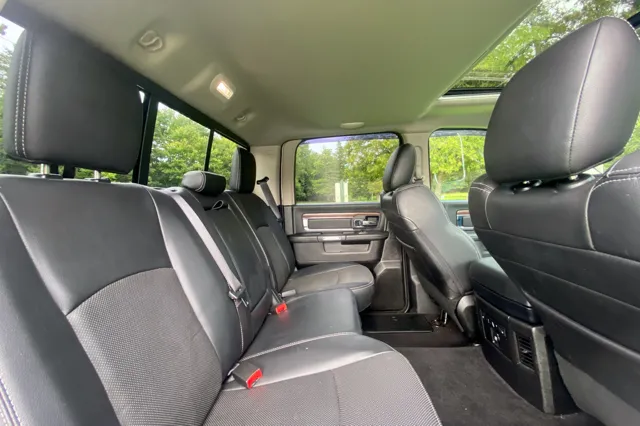 2017 RAM Ram 1500 Pickup Laramie - Photo 29