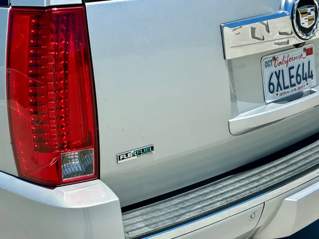 2012 Cadillac Escalade ESV Base - Photo 12