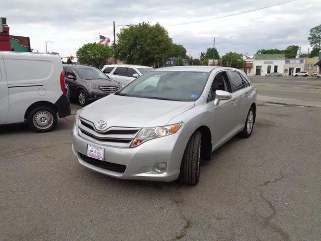2013 Toyota Venza LE FWD L4's photo