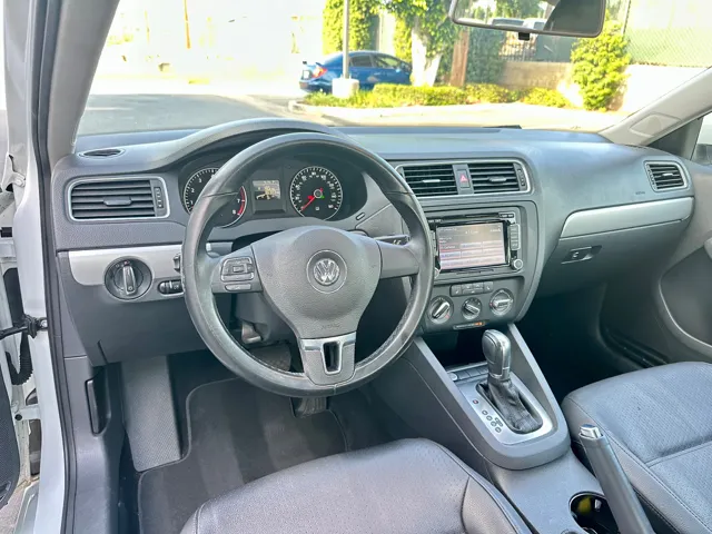 2014 Volkswagen Jetta SE - Photo 27