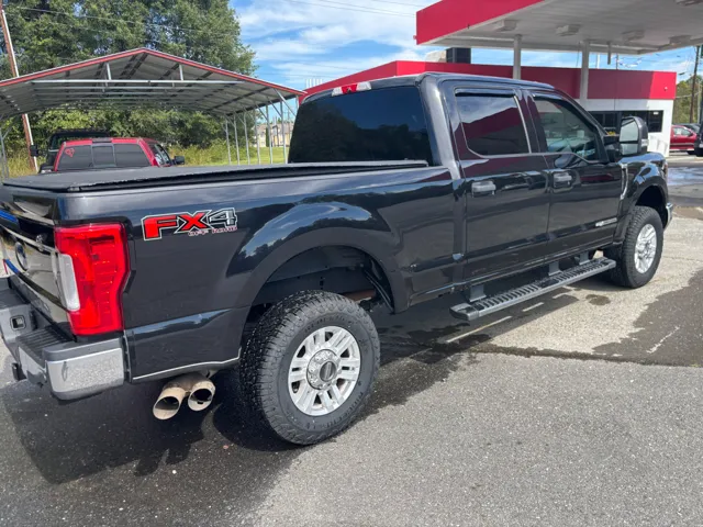 2019 Ford F-250 photo 2
