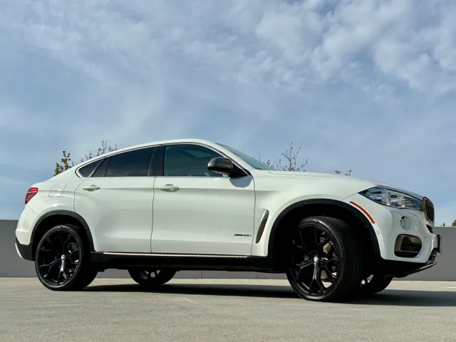 2016 BMW X6 xDrive35i - Photo 2