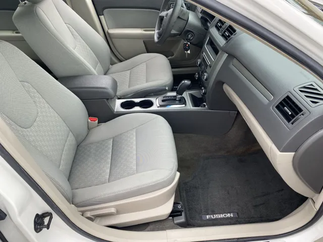 2012 Ford Fusion S - Photo 12