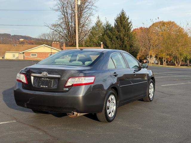 2010 Toyota Camry Hybrid Sedan