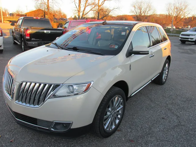 2014 Lincoln MKX Base