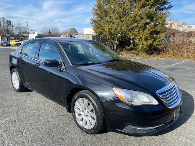 2013 Chrysler 200 LX