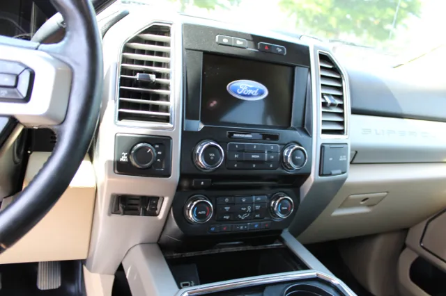 2017 Ford F-250 Super Duty Lariat - Photo 22