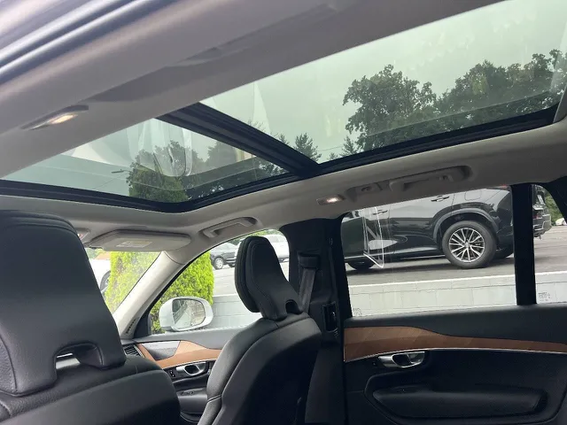 2023 Volvo XC90 Plus - Photo 22