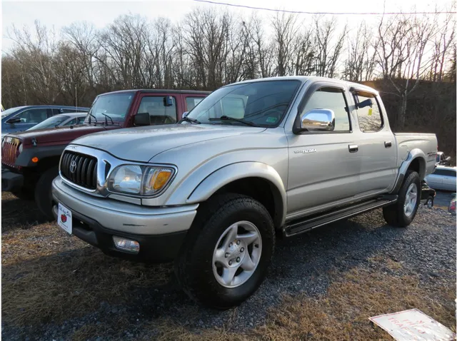 2004 Toyota Tacoma Base's photo
