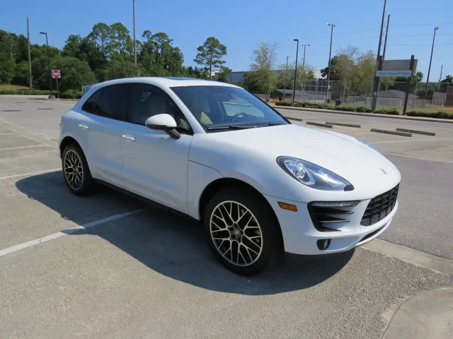 2018 Porsche Macan GTS photo 2